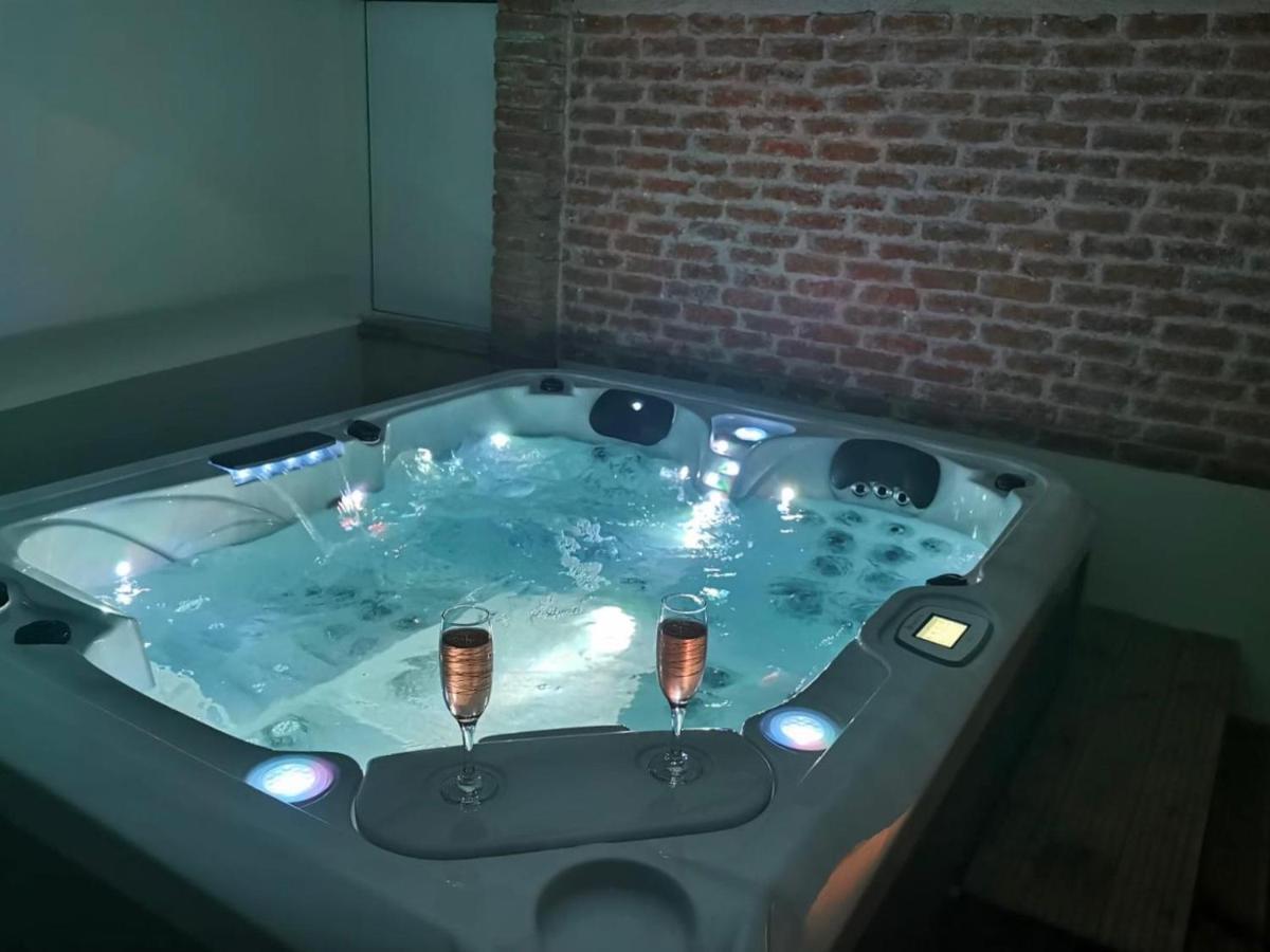 Gite Le Jardin Secret Et Gite Au Temps Suspendu Montpezat  Dış mekan fotoğraf